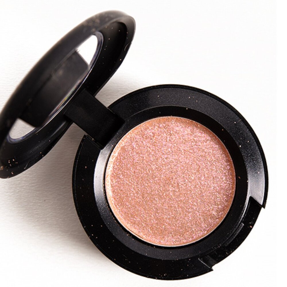 Shimmering Pink Eyeshadow